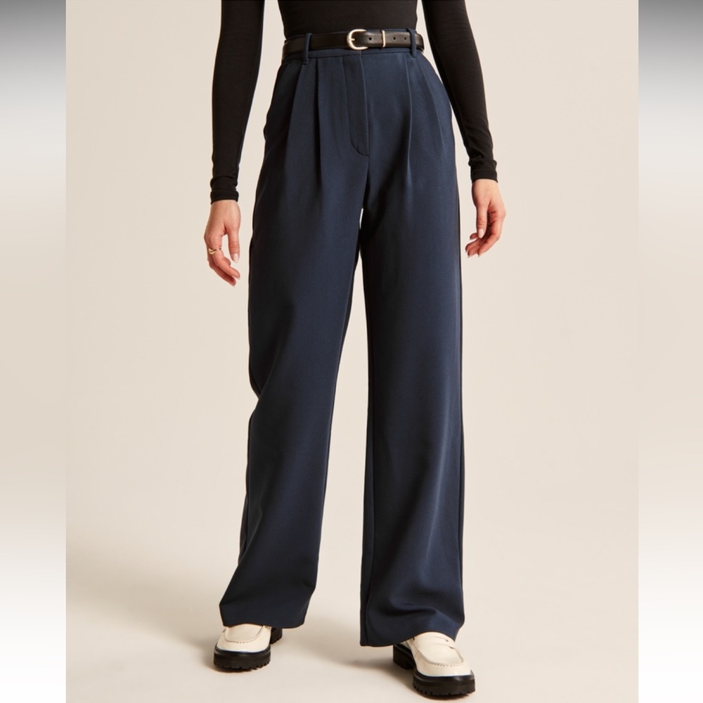 Navy Women's Wide-Leg Pants